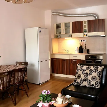 Stef - Lets4holiday Apartment